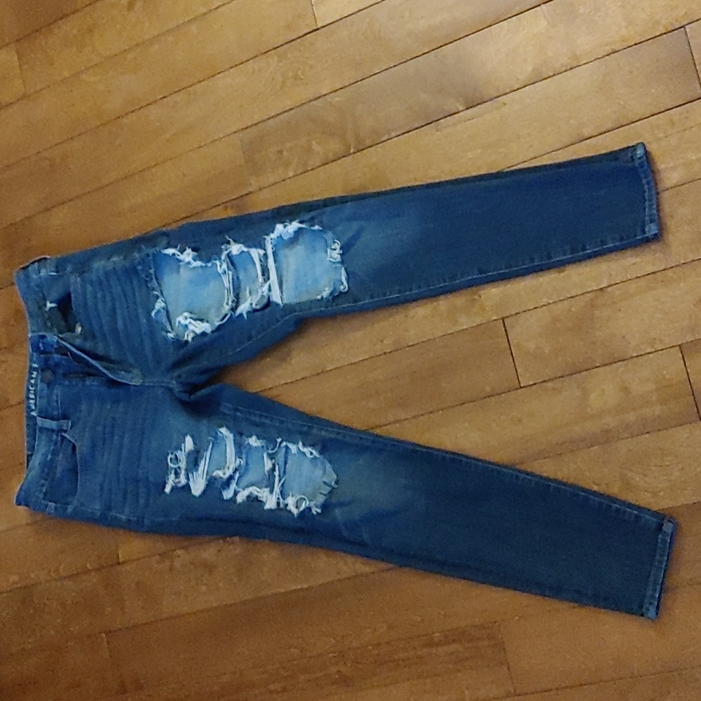 American Eagle Destroyed Hi Rise Jegging 8 Regular